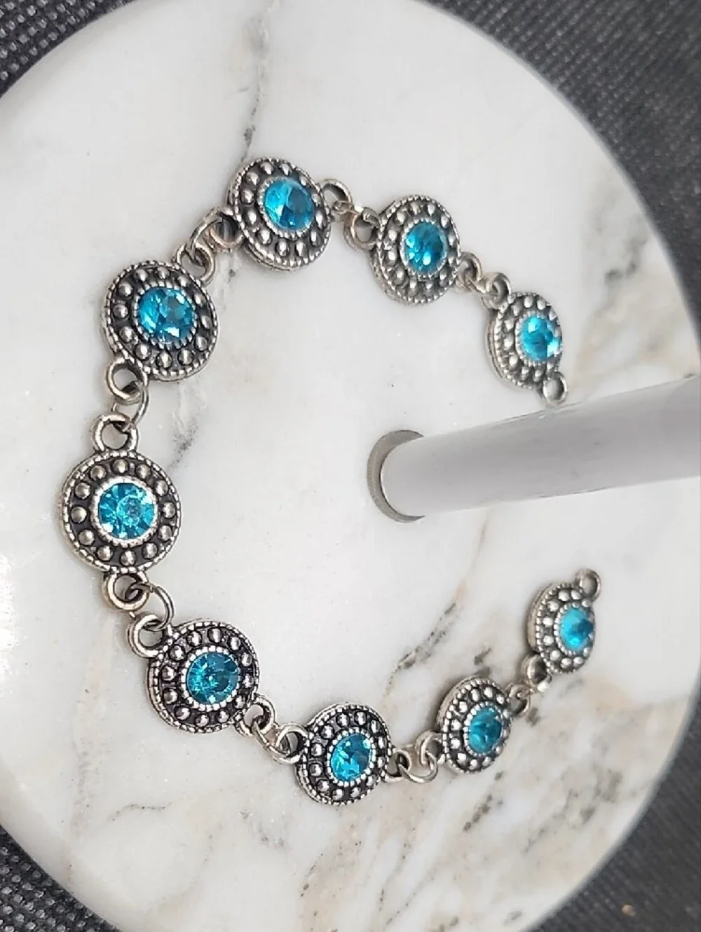 N/A elegant silver